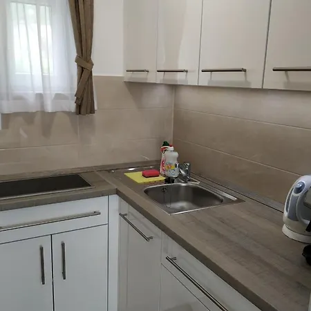 Mogyorósi Apartman *