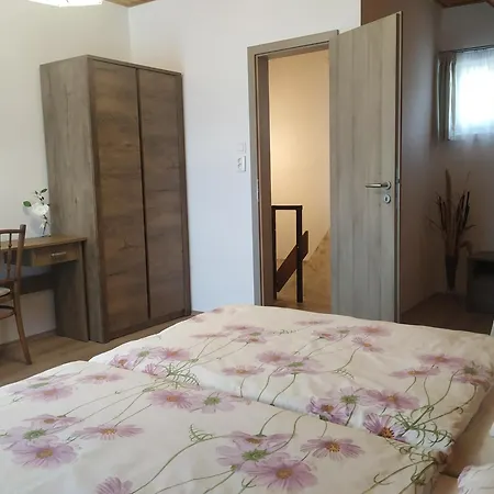 Appartement Mogyorosi *